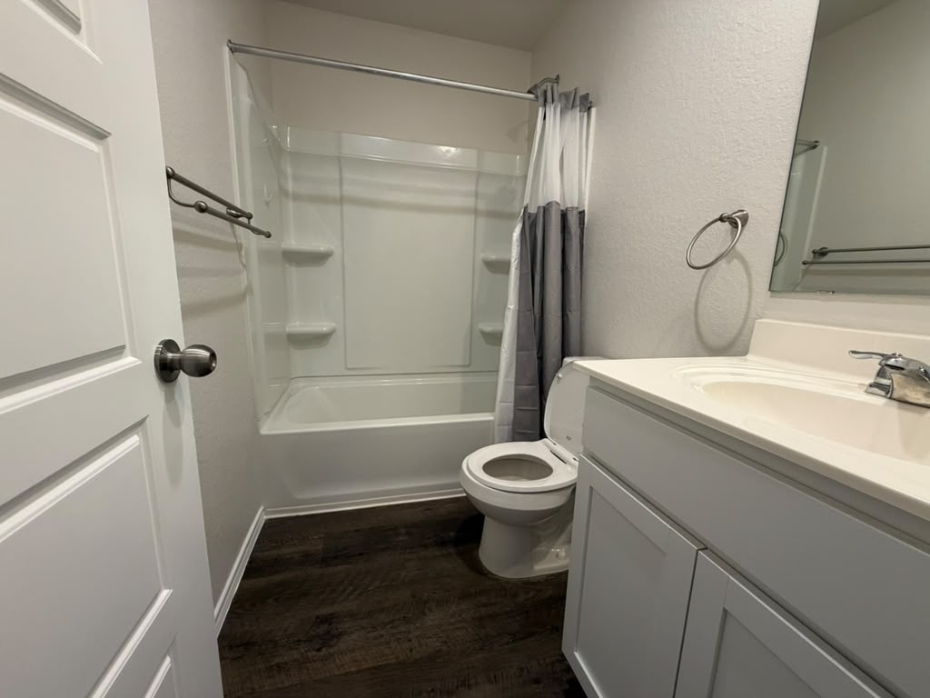 Bathroom with tub